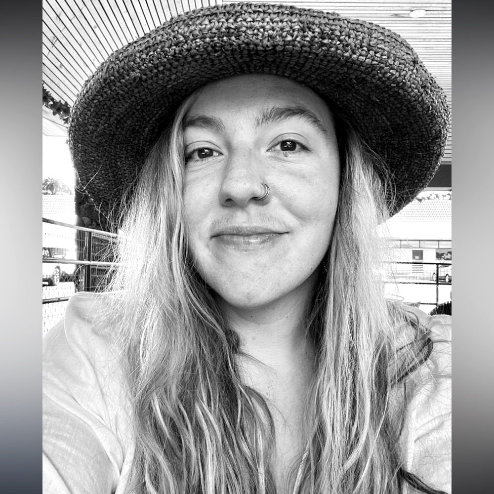 Meet your Posher, Lyndsie